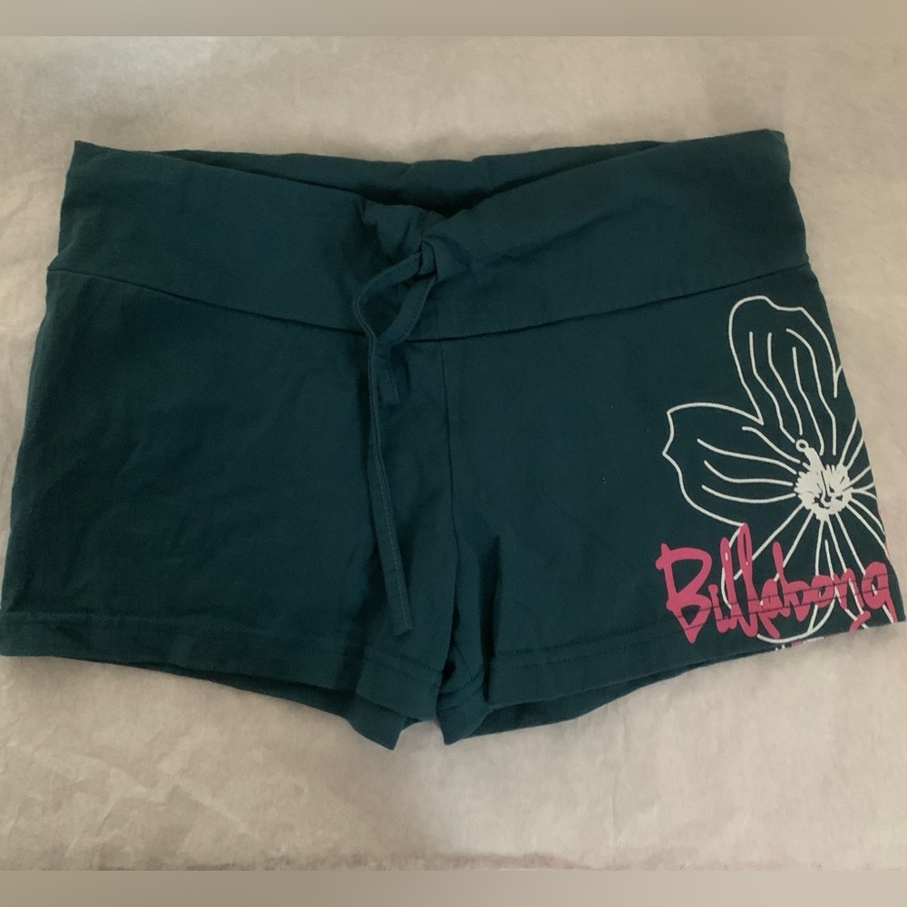 NWOT Billabong Retro Women’s Boardshorts